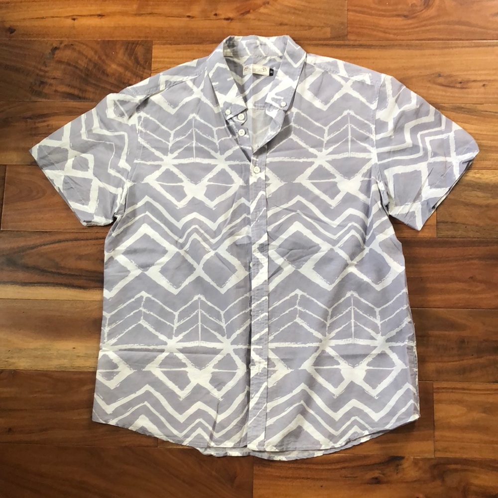 Oxford Lads Silk/Cotton grey & white print button down. M.